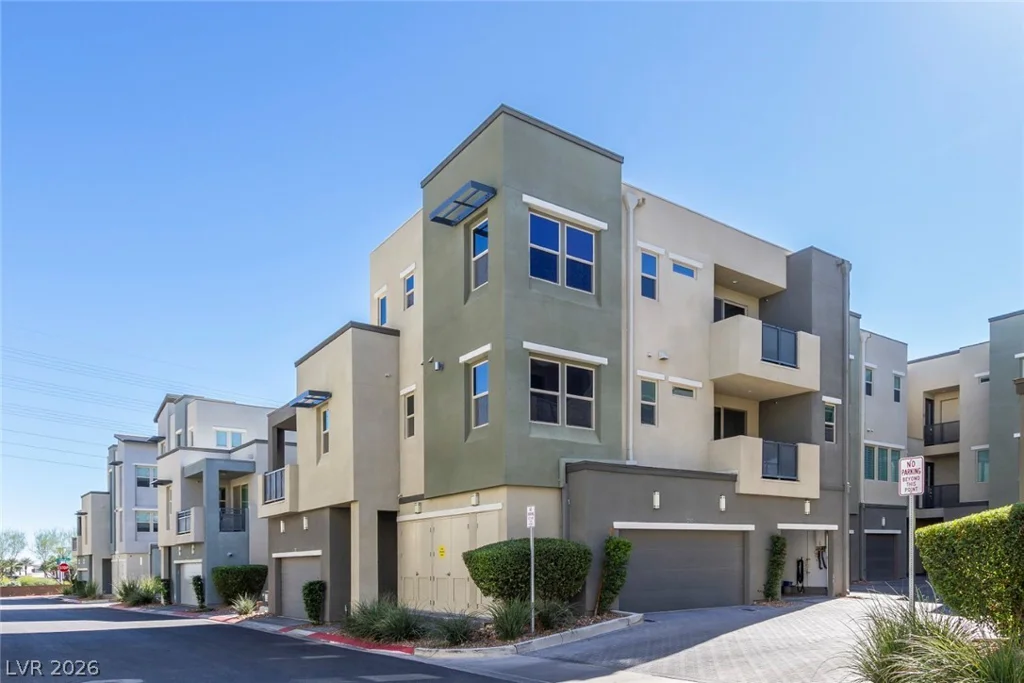 11257 Rainbow Peak, Las Vegas, NV 89135