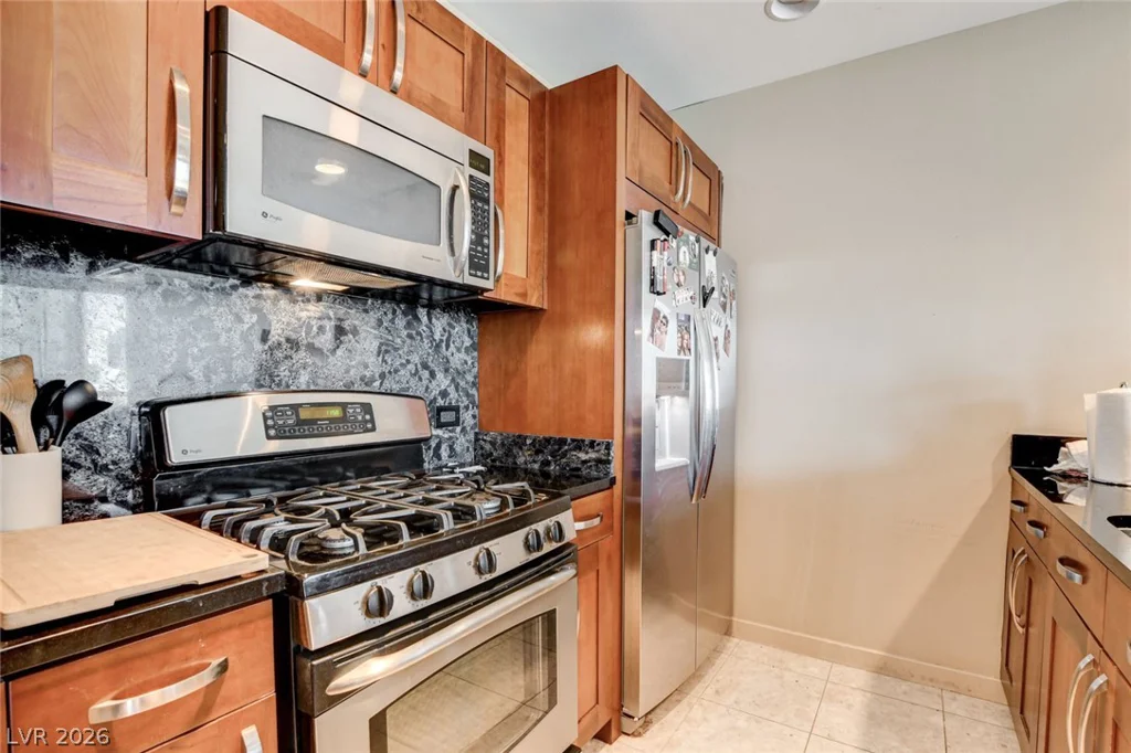 4525 Dean Martin, Las Vegas, NV 89103