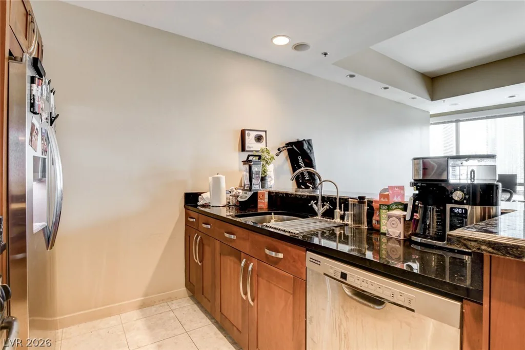 4525 Dean Martin, Las Vegas, NV 89103