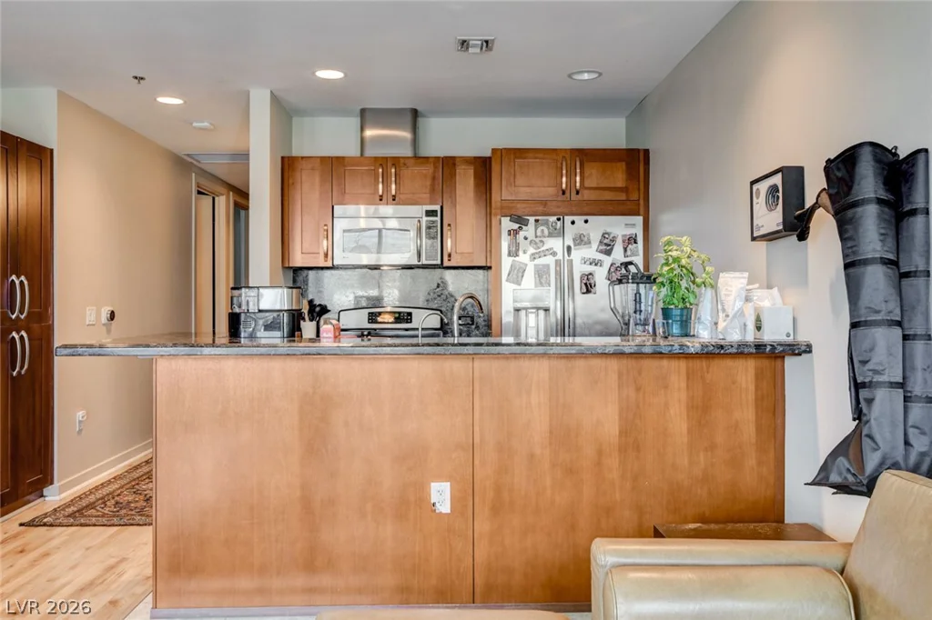 4525 Dean Martin, Las Vegas, NV 89103