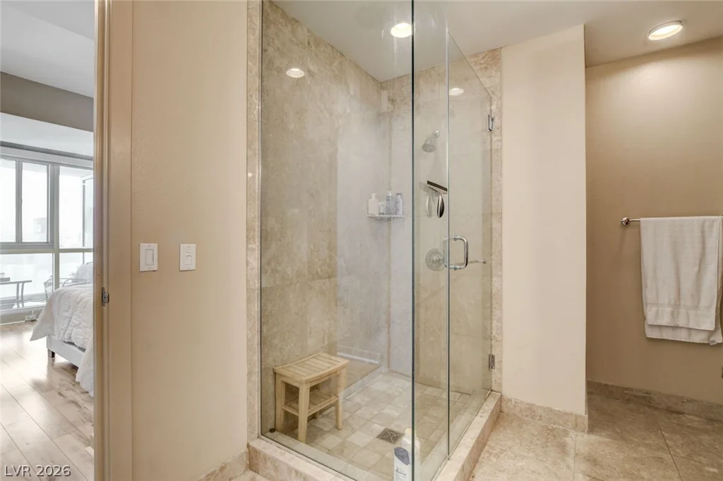 4525 Dean Martin, Las Vegas, NV 89103