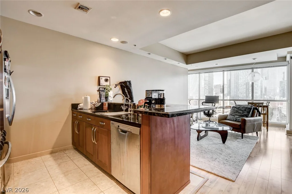 4525 Dean Martin, Las Vegas, NV 89103