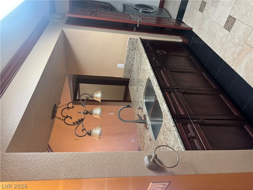8101 Flamingo, Las Vegas, NV 89147