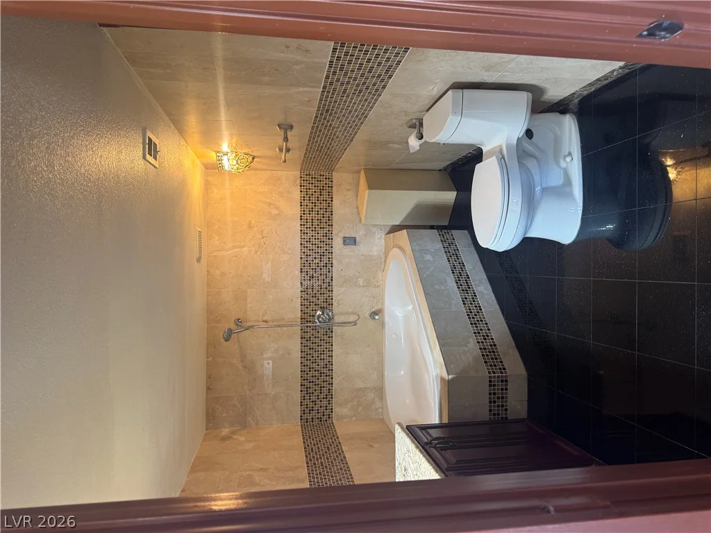 8101 Flamingo, Las Vegas, NV 89147