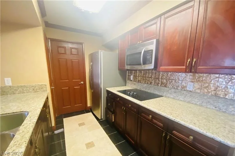 8101 Flamingo, Las Vegas, NV 89147