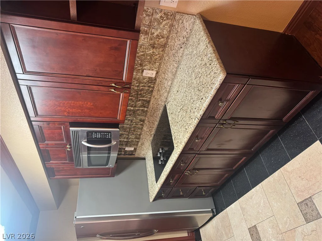 8101 Flamingo, Las Vegas, NV 89147