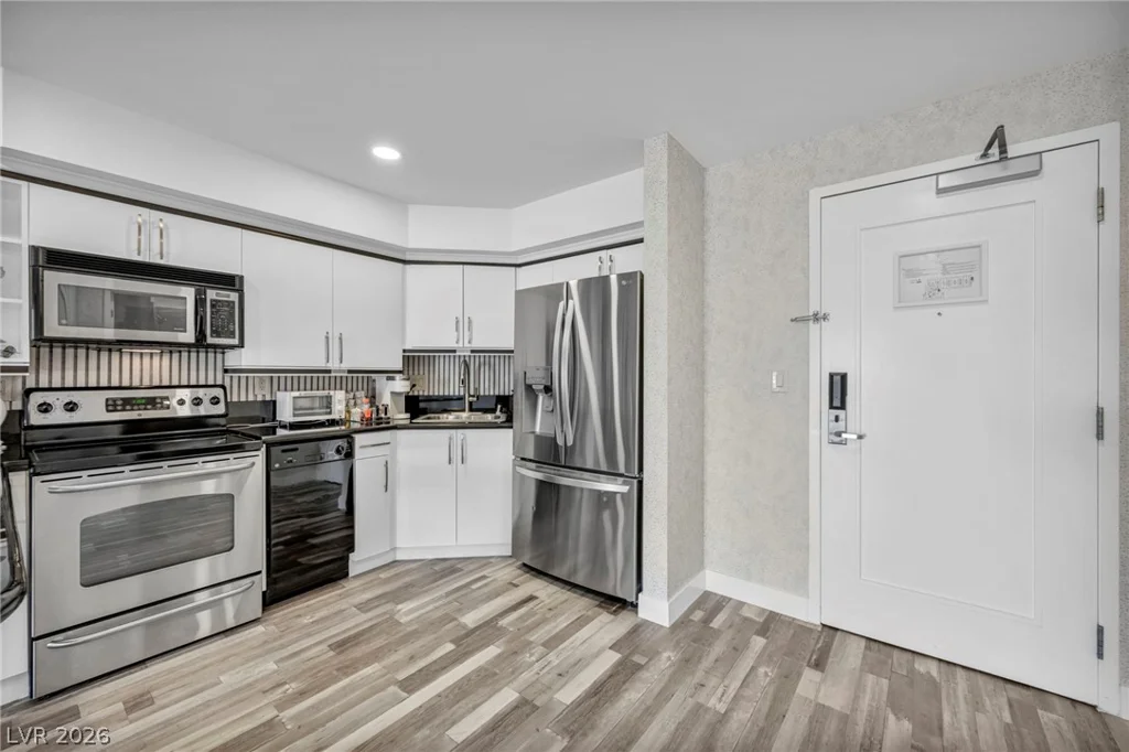 211 Flamingo, Las Vegas, NV 89169