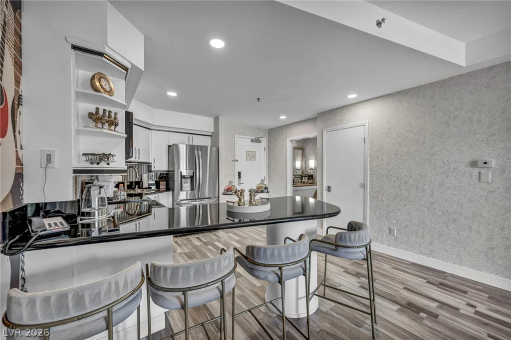 211 Flamingo, Las Vegas, NV 89169