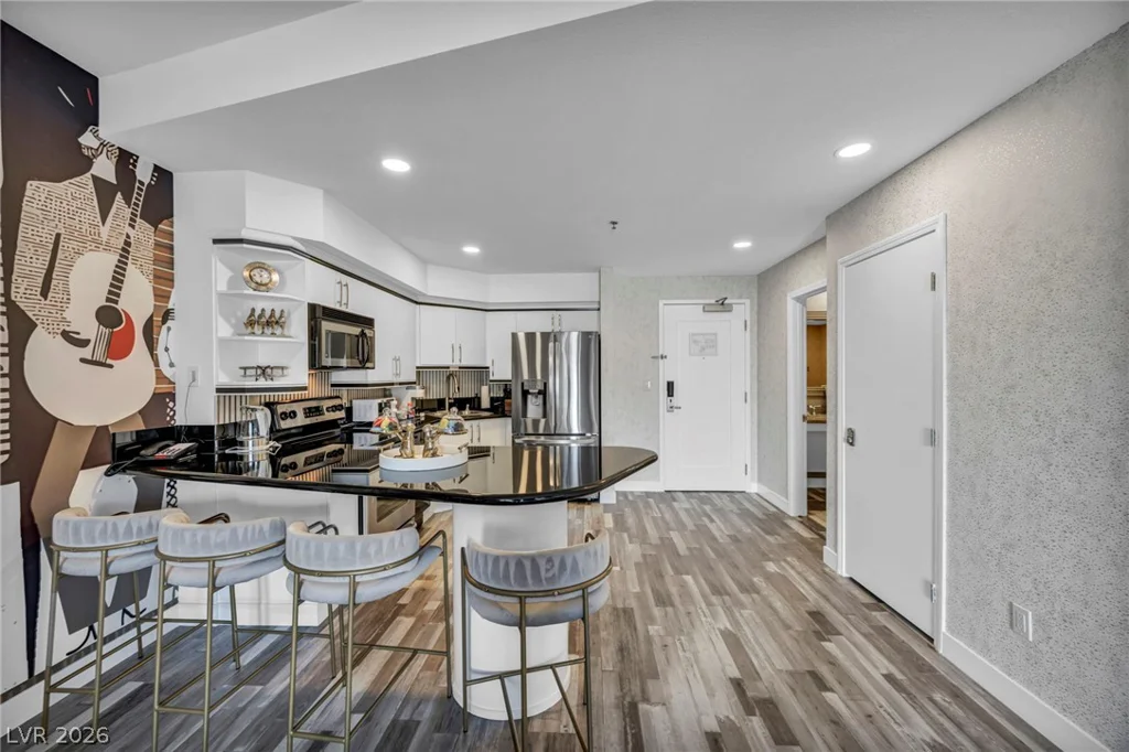 211 Flamingo, Las Vegas, NV 89169