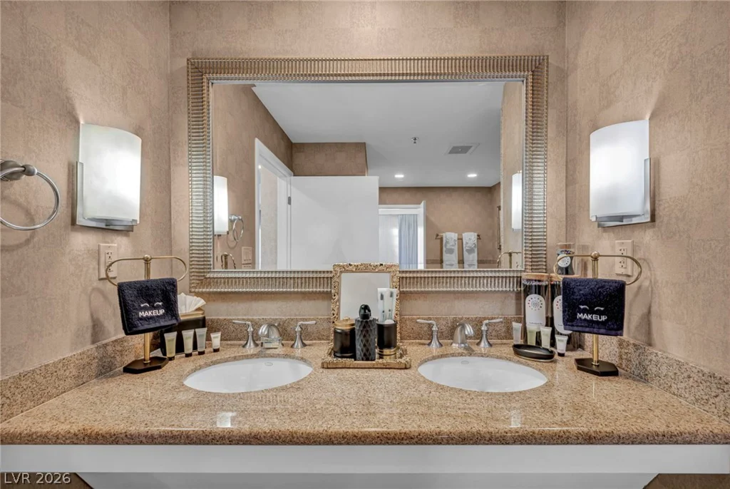 211 Flamingo, Las Vegas, NV 89169