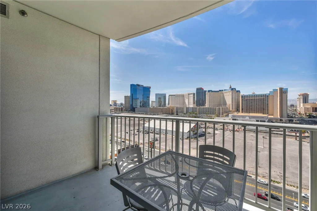 211 Flamingo, Las Vegas, NV 89169