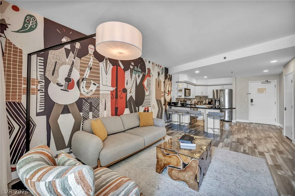 211 Flamingo, Las Vegas, NV 89169