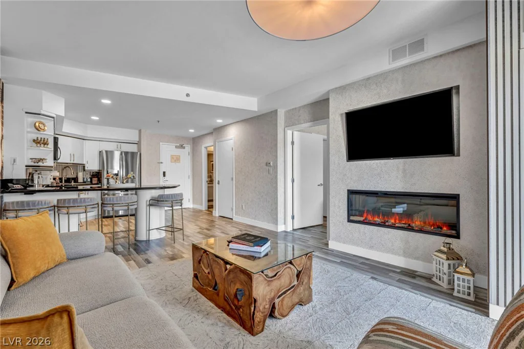 211 Flamingo, Las Vegas, NV 89169