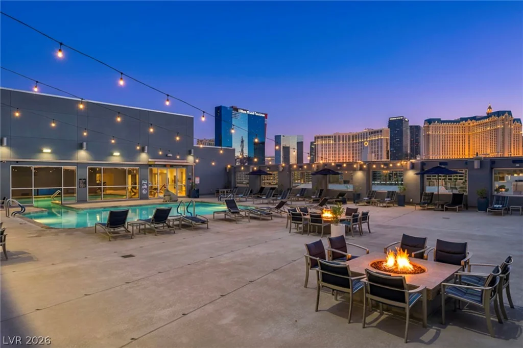 211 Flamingo, Las Vegas, NV 89169
