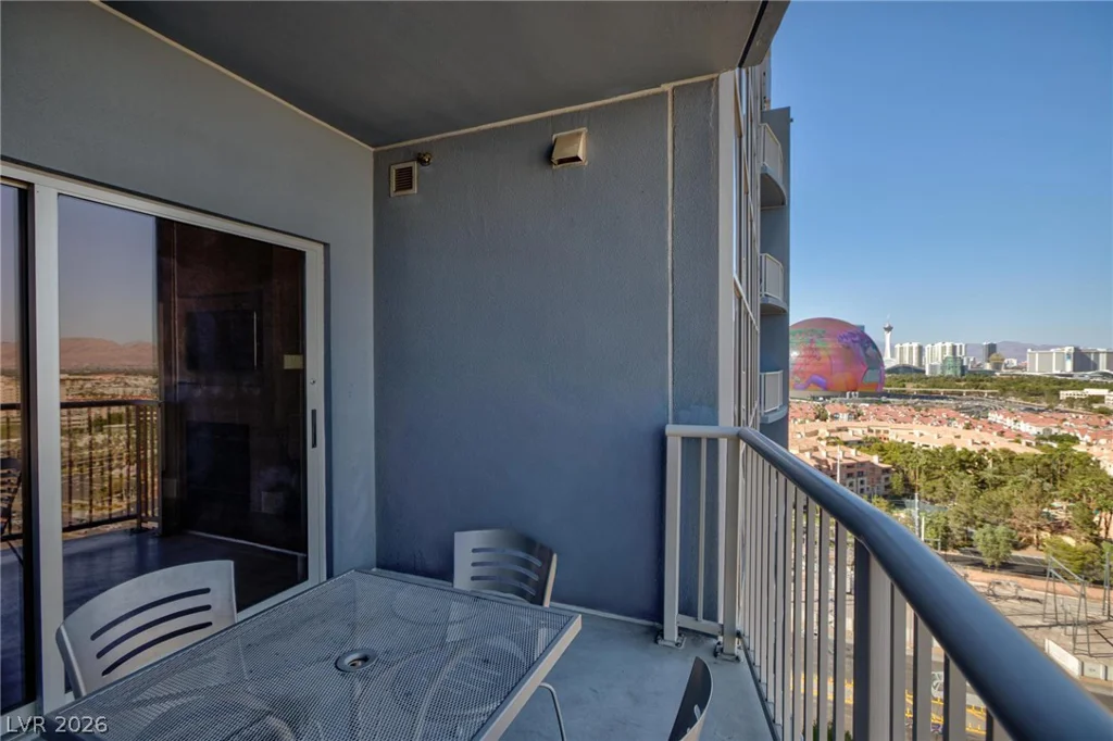 211 Flamingo, Las Vegas, NV 89169