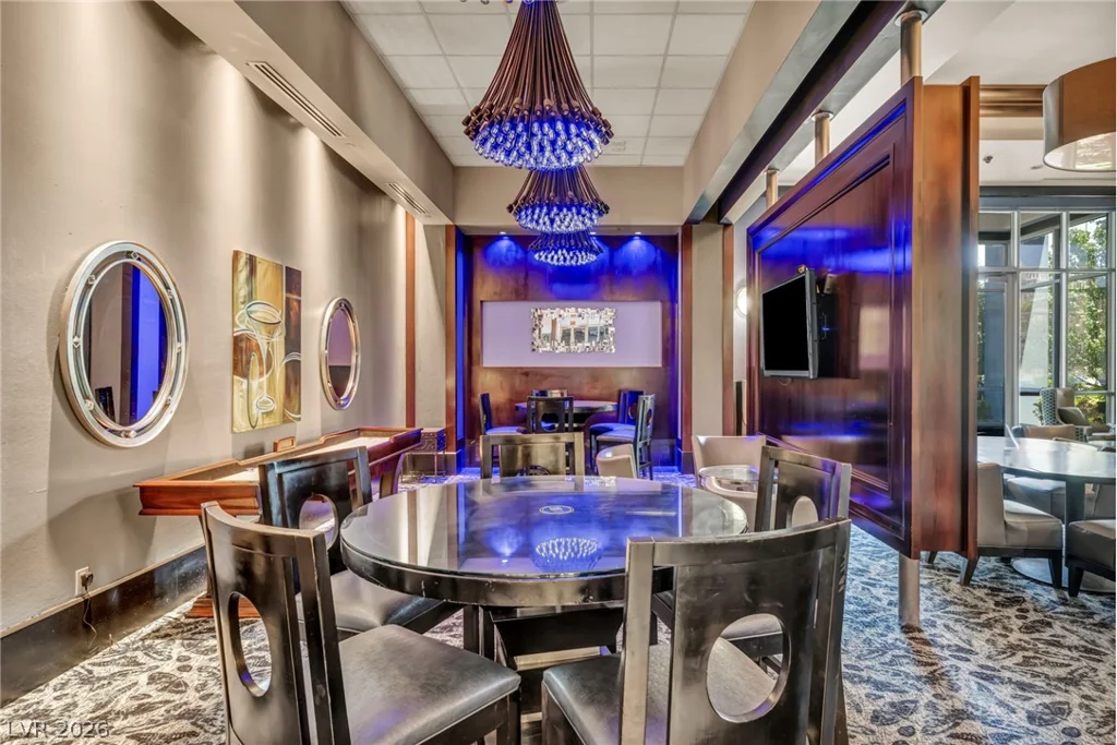 211 Flamingo, Las Vegas, NV 89169