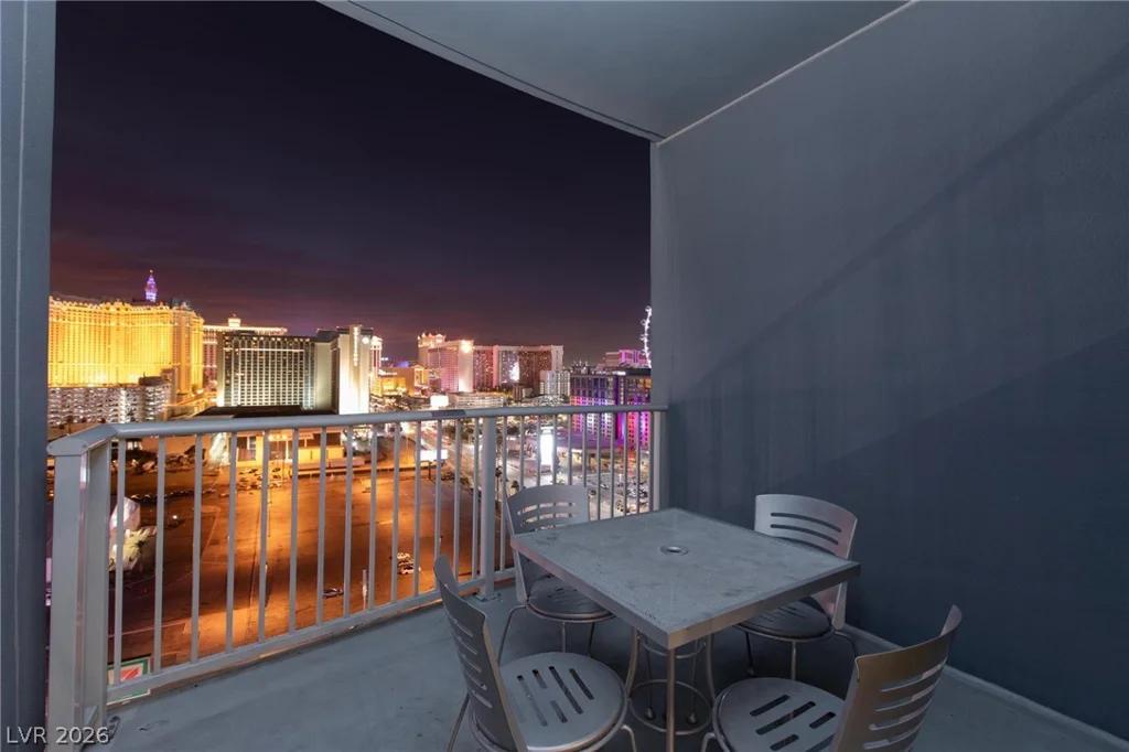 211 Flamingo, Las Vegas, NV 89169