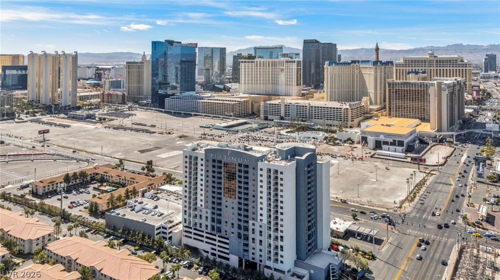 211 Flamingo, Las Vegas, NV 89169