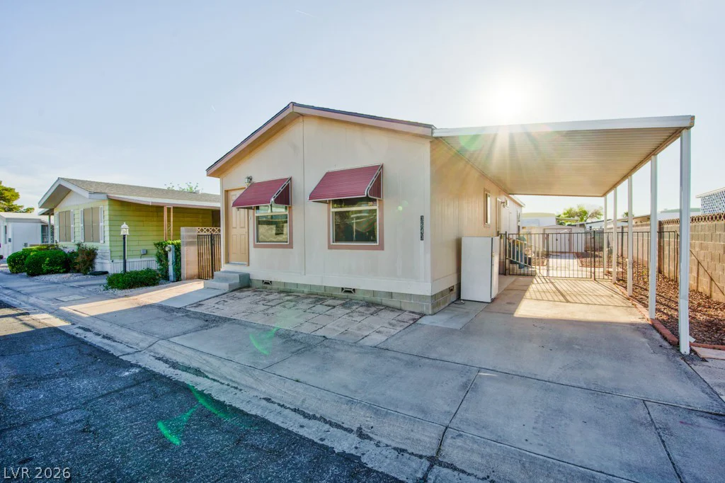 3643 Lost Hills, Las Vegas, NV 89122