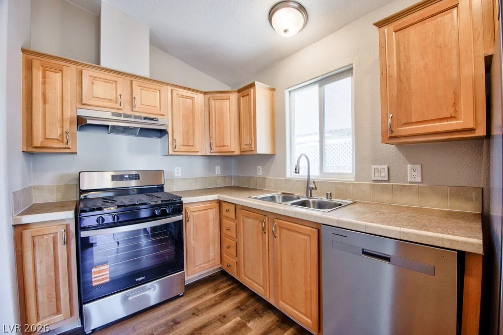 3643 Lost Hills, Las Vegas, NV 89122