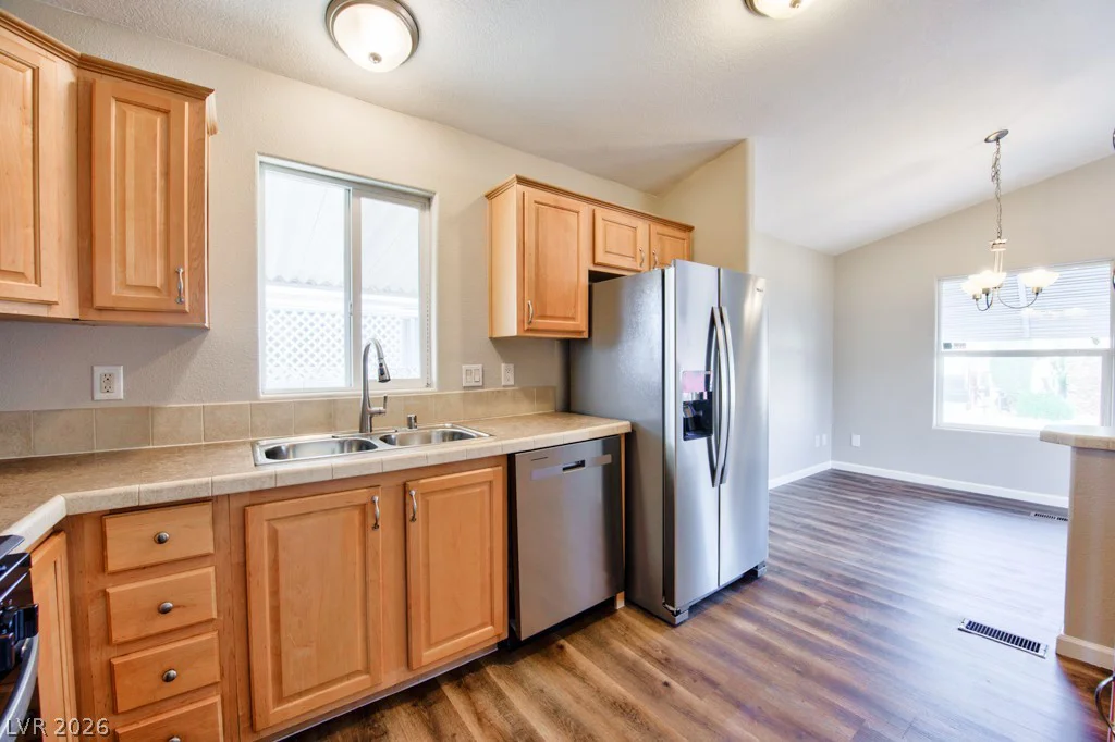 3643 Lost Hills, Las Vegas, NV 89122