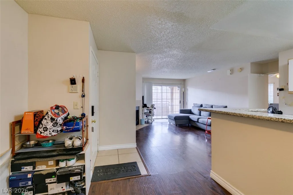 2200 Fort Apache, Las Vegas, NV 89117