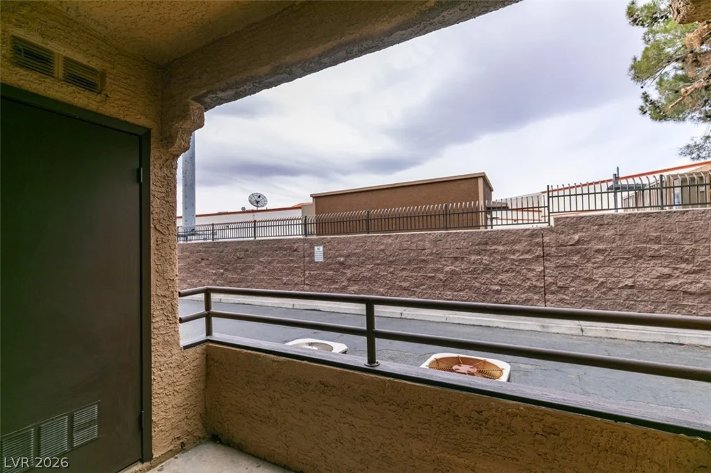 2200 Fort Apache, Las Vegas, NV 89117
