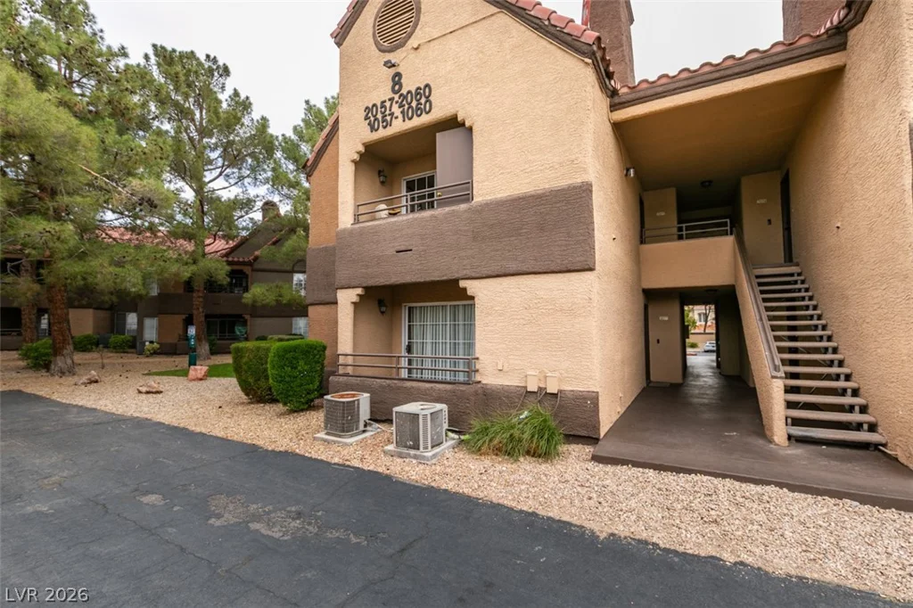 2200 Fort Apache, Las Vegas, NV 89117