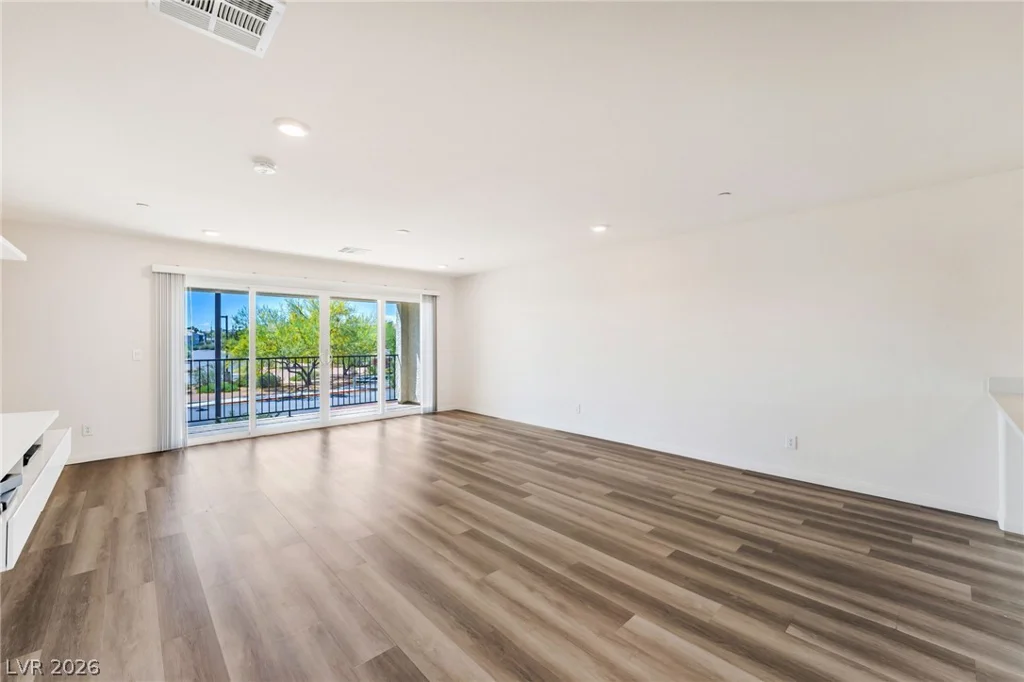 10083 Vibrant Moon, Las Vegas, NV 89129