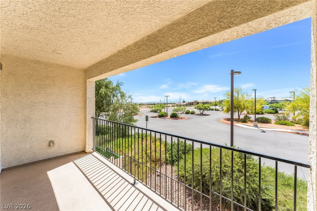 10083 Vibrant Moon, Las Vegas, NV 89129