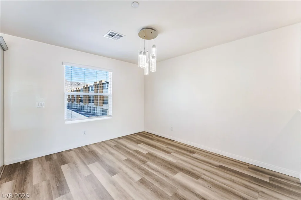 10083 Vibrant Moon, Las Vegas, NV 89129