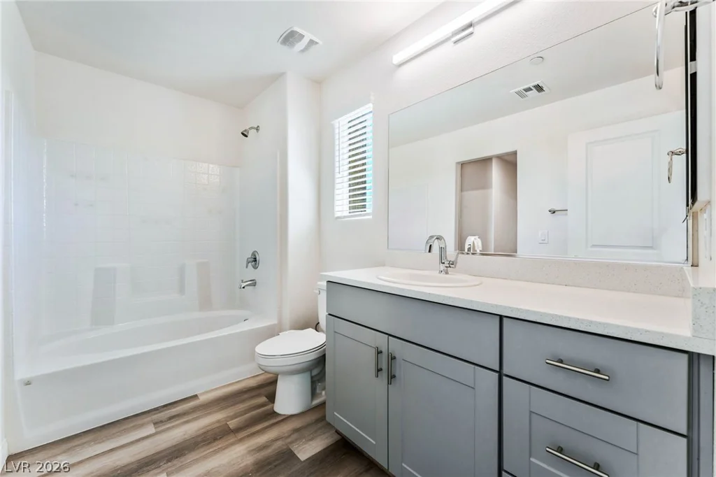 10083 Vibrant Moon, Las Vegas, NV 89129