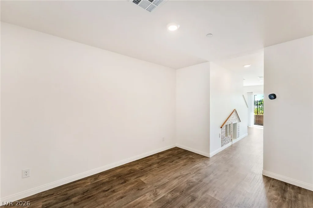 10083 Vibrant Moon, Las Vegas, NV 89129