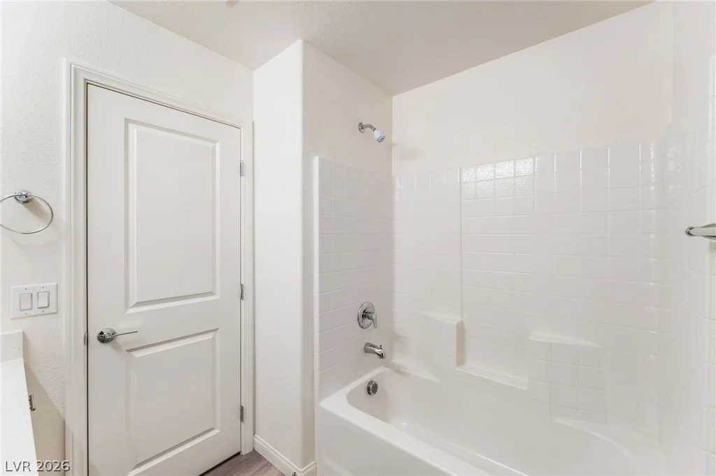 10083 Vibrant Moon, Las Vegas, NV 89129
