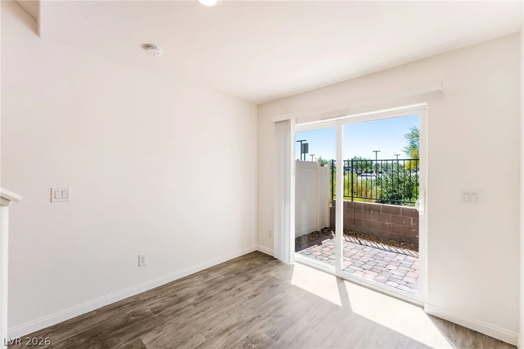 10083 Vibrant Moon, Las Vegas, NV 89129