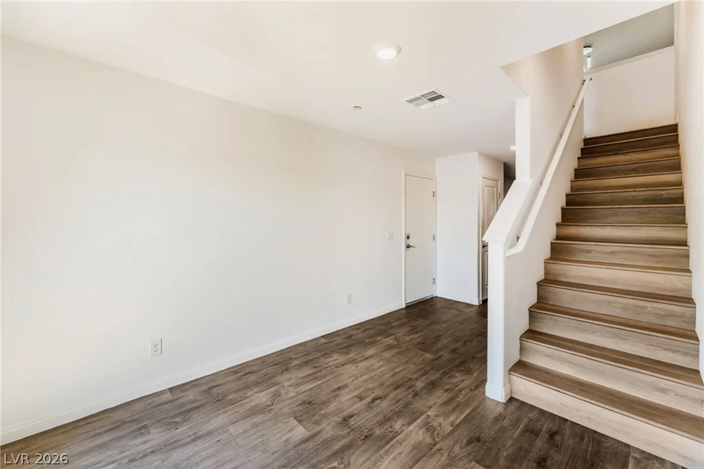 10083 Vibrant Moon, Las Vegas, NV 89129