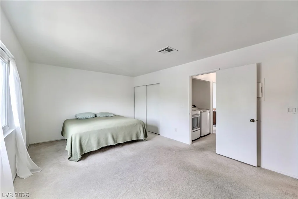 1101 Willow Tree, Las Vegas, NV 89128
