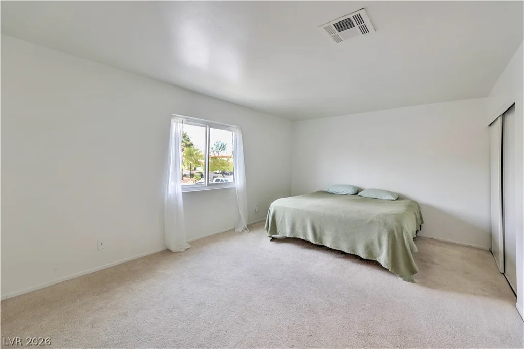 1101 Willow Tree, Las Vegas, NV 89128