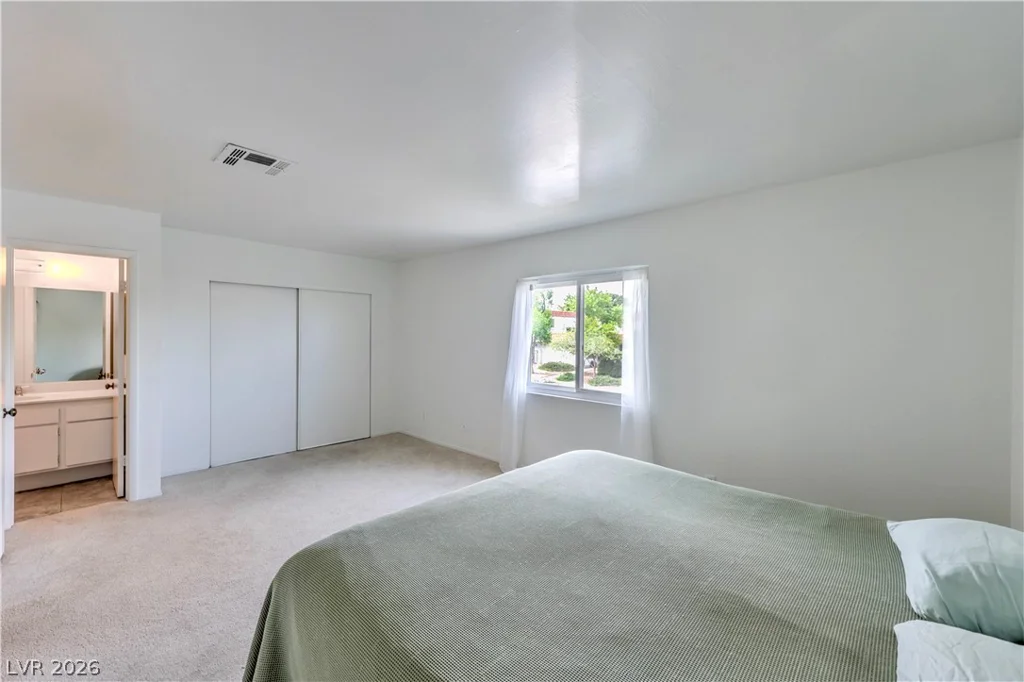 1101 Willow Tree, Las Vegas, NV 89128