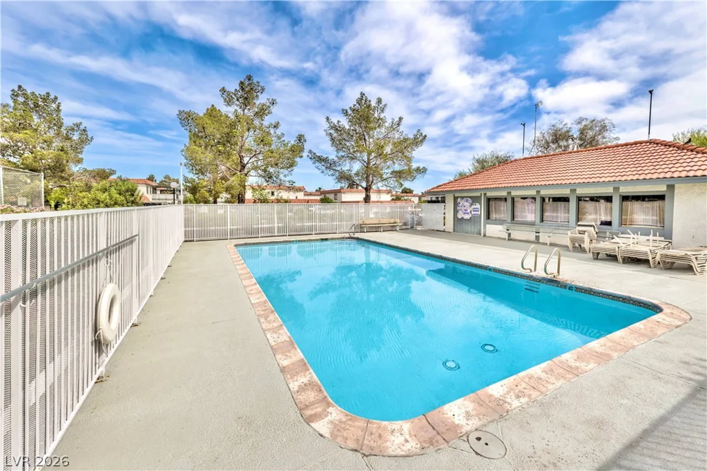 1101 Willow Tree, Las Vegas, NV 89128