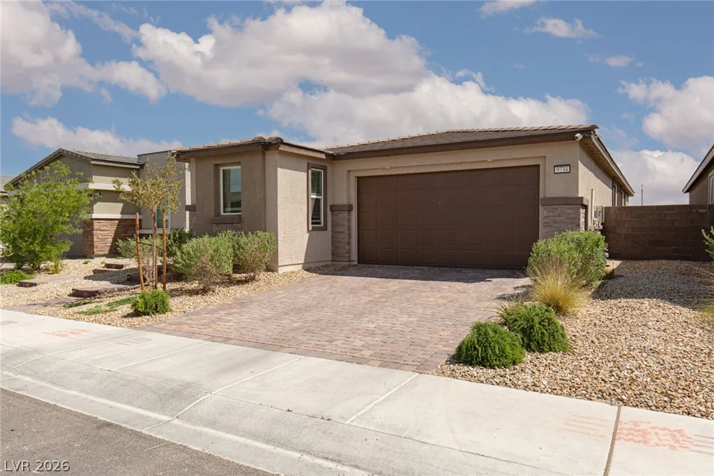 9734 Pacific Pine, Las Vegas, NV 89143