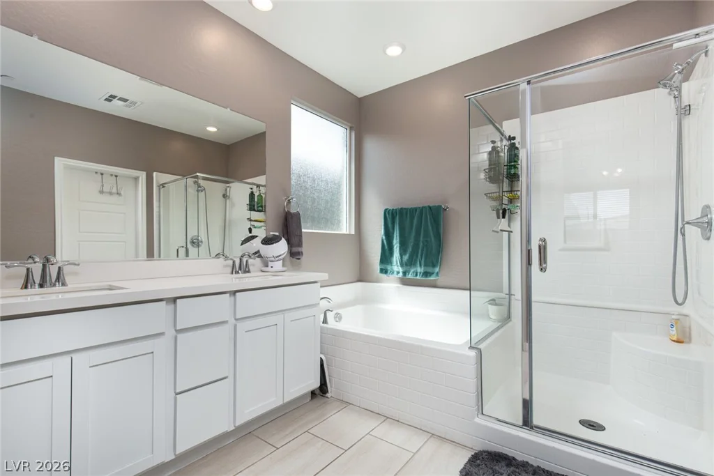 9734 Pacific Pine, Las Vegas, NV 89143