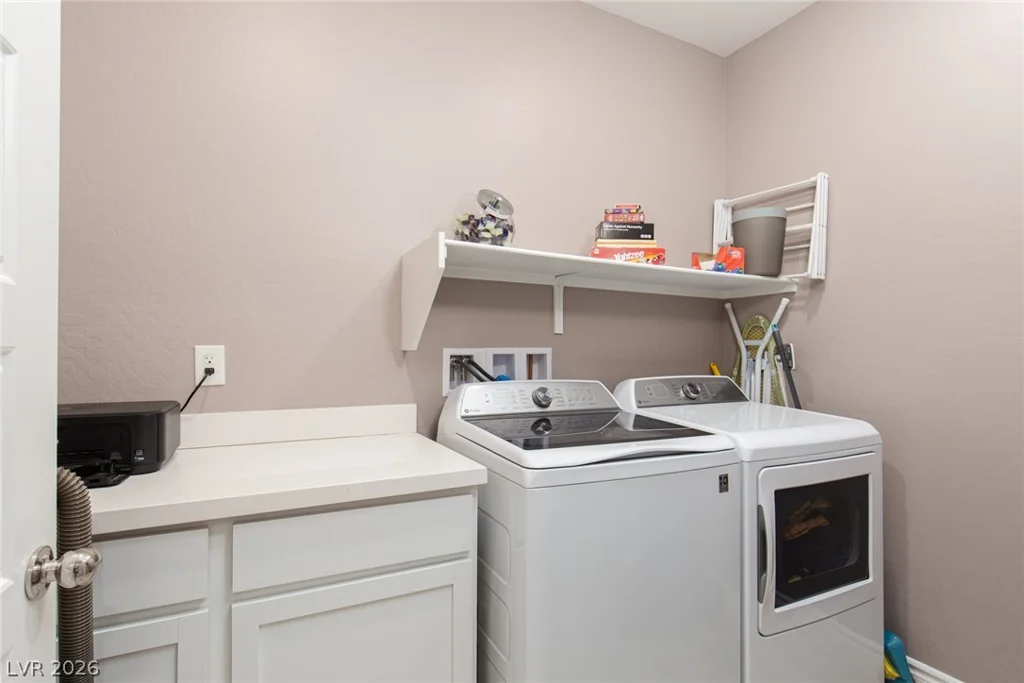9734 Pacific Pine, Las Vegas, NV 89143