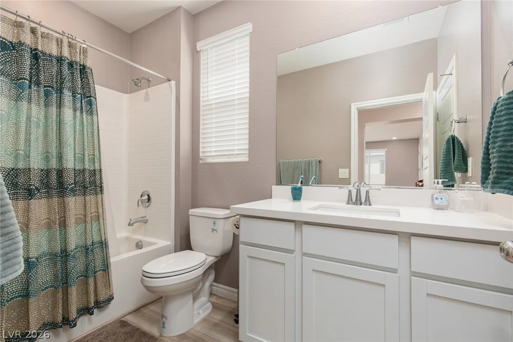 9734 Pacific Pine, Las Vegas, NV 89143