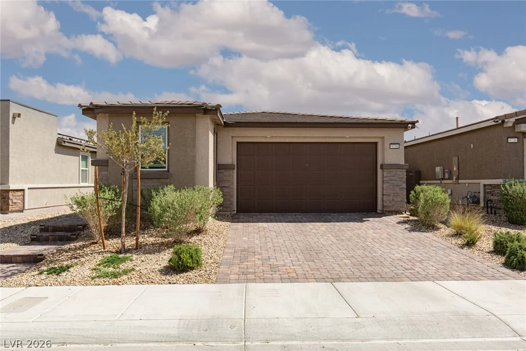 9734 Pacific Pine, Las Vegas, NV 89143