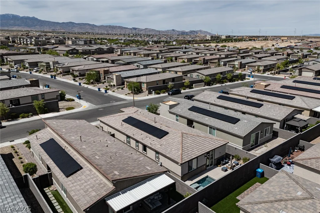 9734 Pacific Pine, Las Vegas, NV 89143
