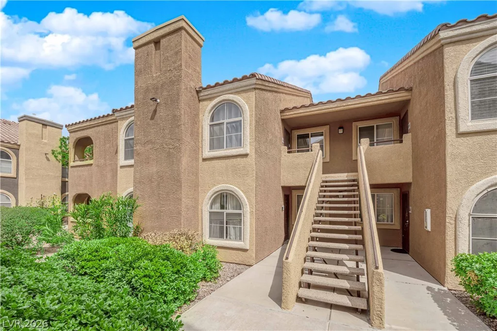 7950 Flamingo, Las Vegas, NV 89147