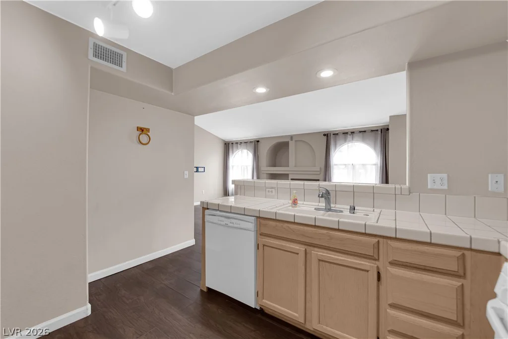 7950 Flamingo, Las Vegas, NV 89147