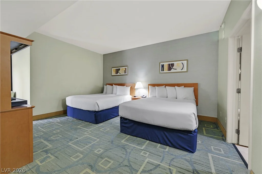211 Flamingo, Las Vegas, NV 89169