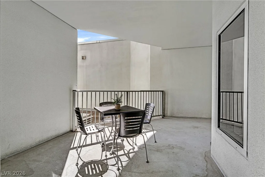 211 Flamingo, Las Vegas, NV 89169